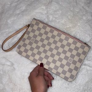 Louis Vuitton Damier Azur Pink Neverfull Pouch